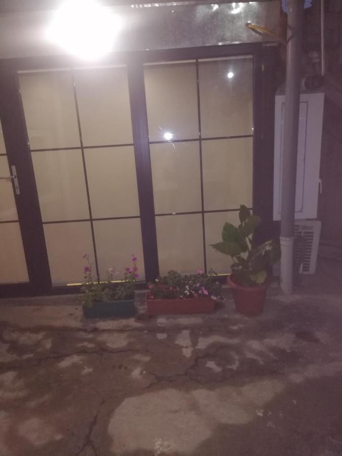 Teonas Home Тбилиси Экстерьер фото